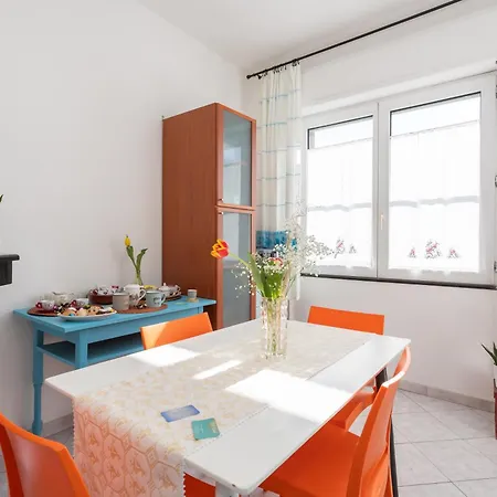 Flaluis Apartment *