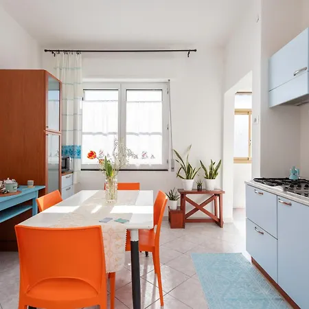Flaluis Apartment *